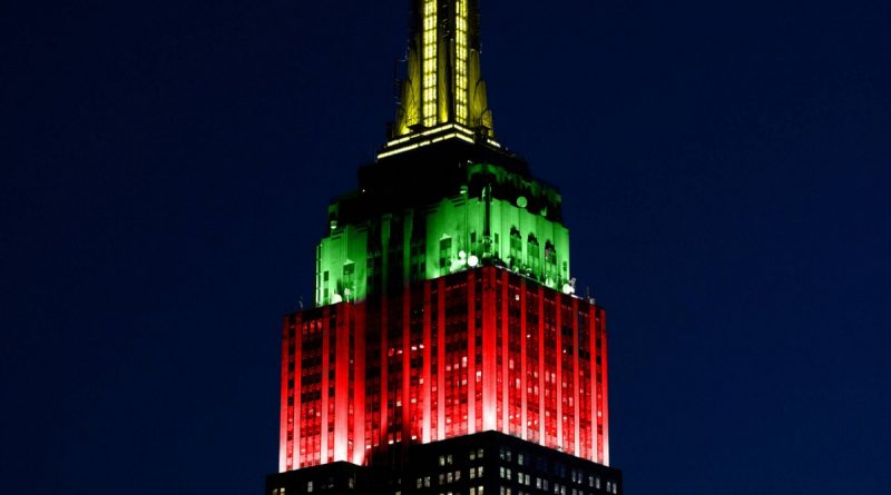Nušviestas „Empire State Building“ pastatas